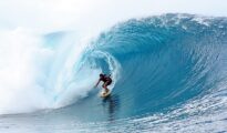 Surfista a Teahupo'o (Credit Flickcr)